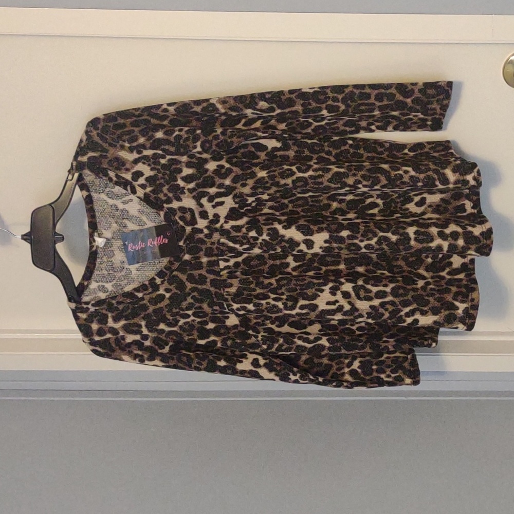 CY Fashion long sleeve multicolor blouse size small New With Tags
